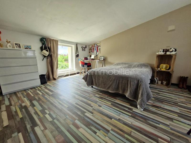 Longère - 195 m² - 6 pièces