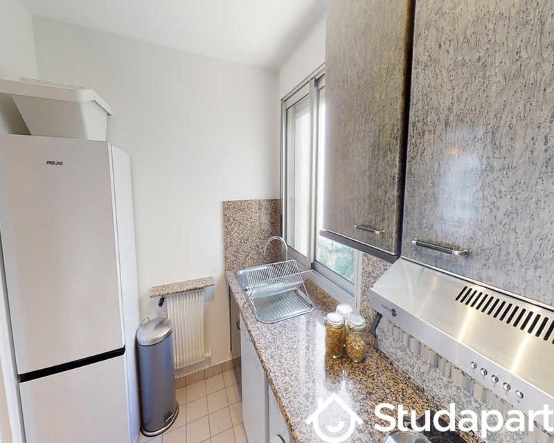 Chambre - 70 m² - 1 pièce