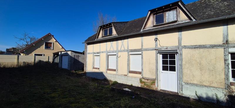 Maison - 90 m² - 4 pièces