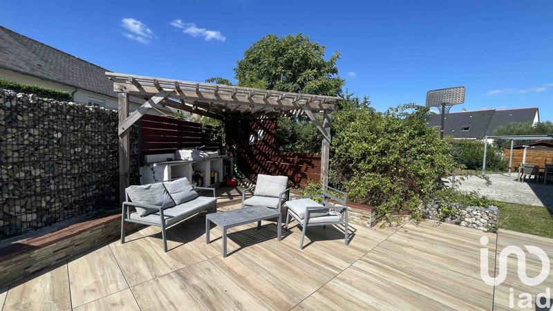 Maison - 182 m² - 8 pièces