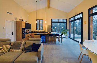 Maison - 140 m² - 5 pièces