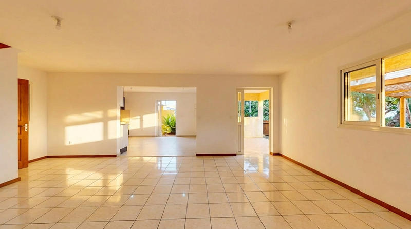 Maison - 120 m² - 4 pièces