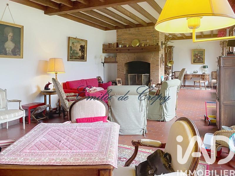 Maison - 280 m² - 10 pièces