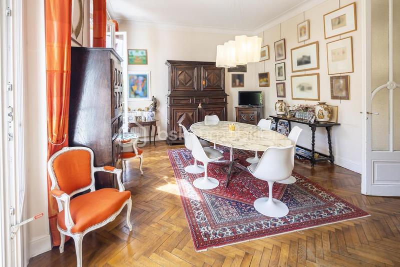 Maison de maîtres - 272 m² - 10 pièces