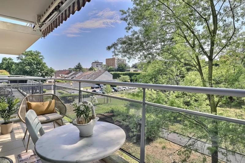 Appartement - 81 m² - 3 pièces