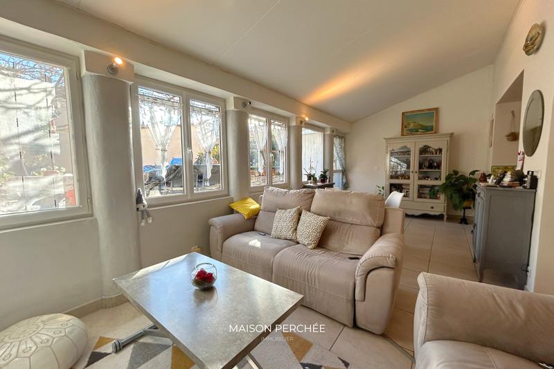 Appartement - 84 m² - 4 pièces