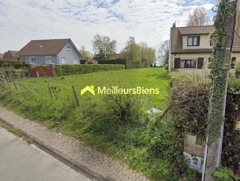 Terrain constructible - 2 588 m²