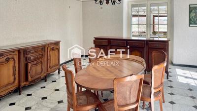 Maison - 200 m² - 6 pièces