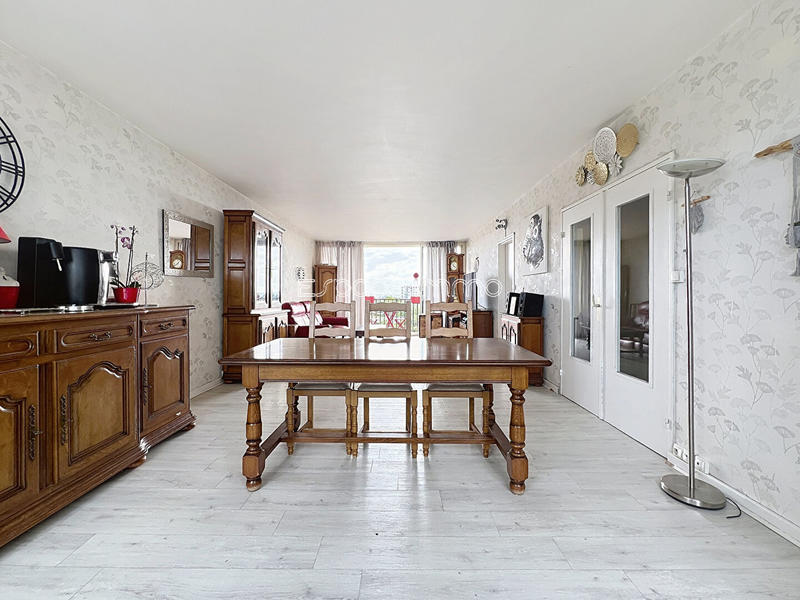 Appartement - 84 m² - 4 pièces