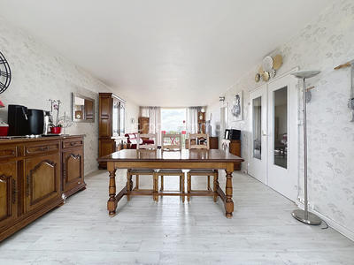 Appartement - 84 m² - 4 pièces