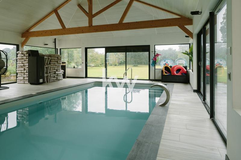 Château - 603 m² - 15 pièces