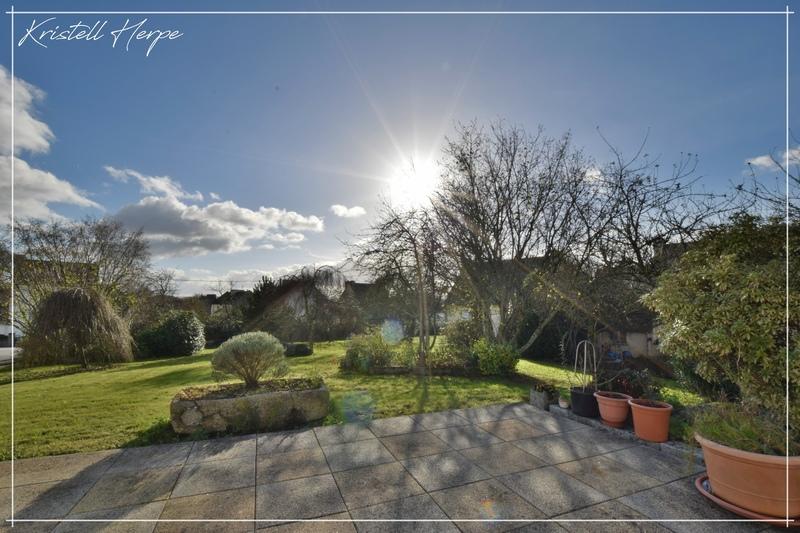 Maison - 220 m² - 9 pièces