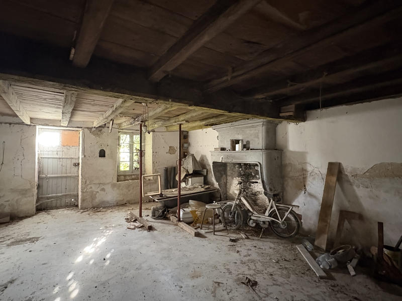 Maison - 200 m² - 3 pièces