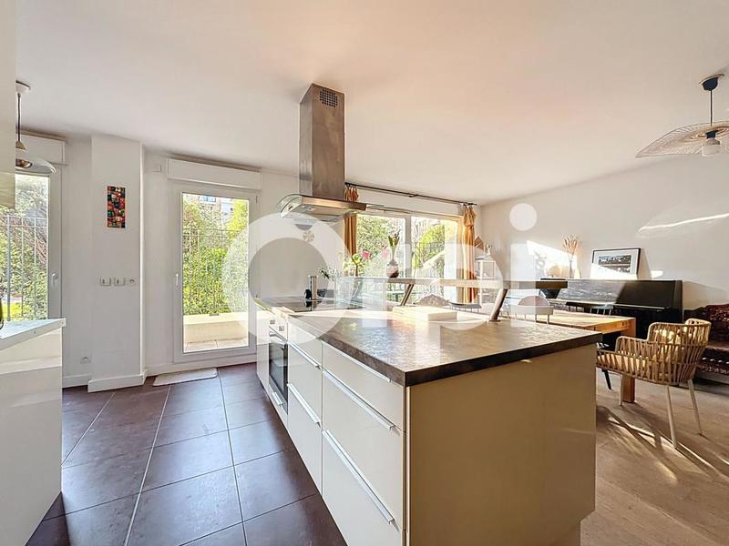 Appartement - 77 m² - 3 pièces