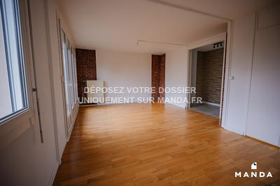 Appartement - 90 m² - 4 pièces