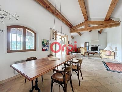 Maison - 134 m² - 5 pièces