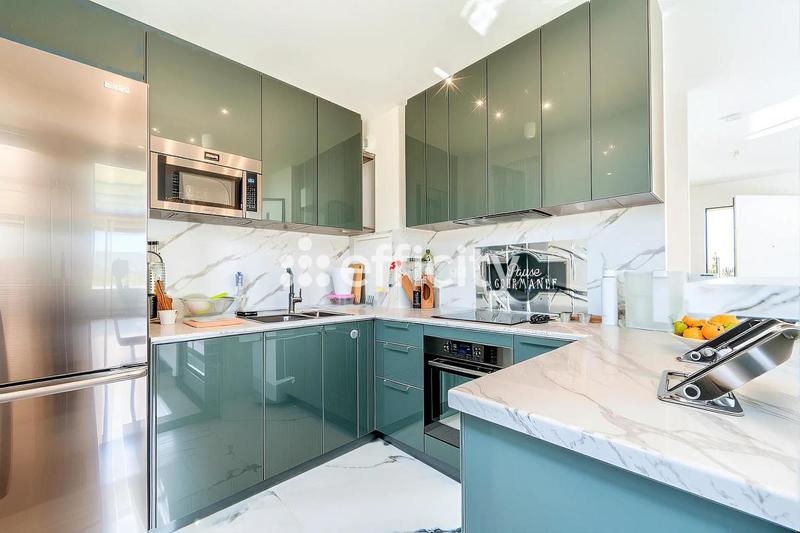 Appartement - 85 m² - 4 pièces