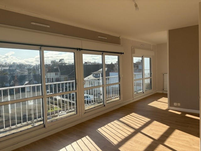 Appartement - 104 m² - 5 pièces