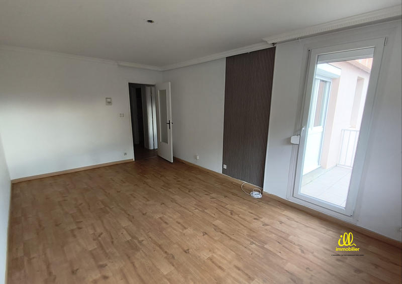Appartement - 80 m² - 5 pièces