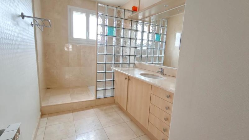 Villa - 132 m² - 6 pièces