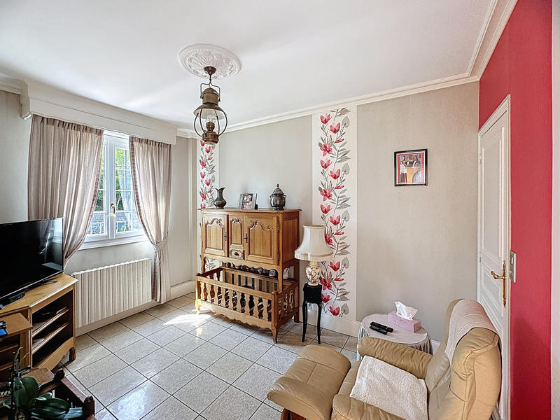 Maison - 164 m² - 7 pièces