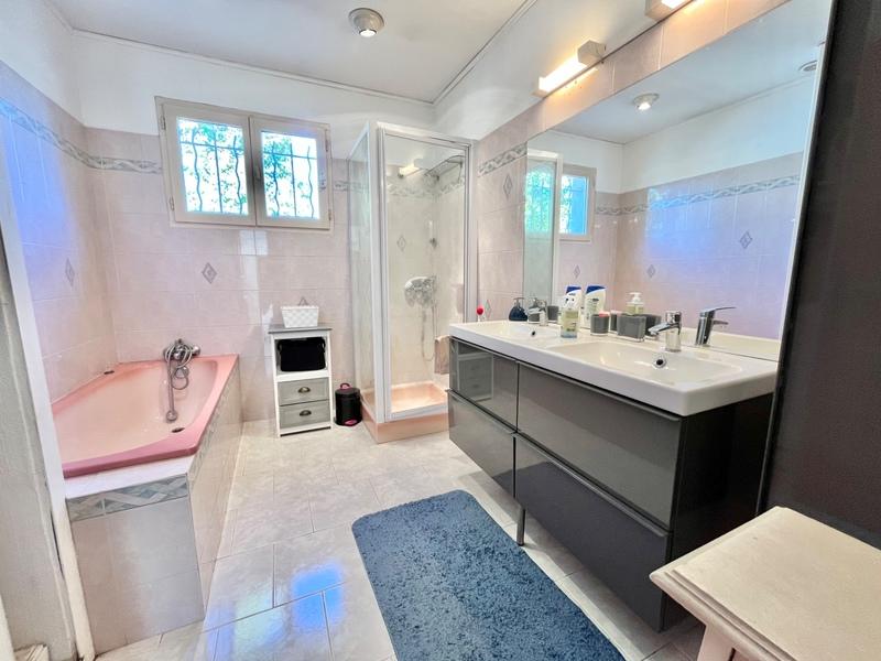 Maison - 114 m² - 5 pièces