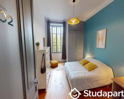 Chambre - 120 m² - 1 pièce