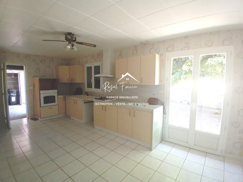 Maison - 95 m² - 5 pièces