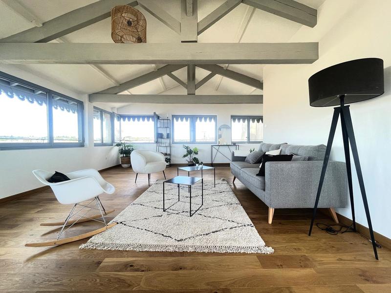 Appartement - 95 m² - 4 pièces