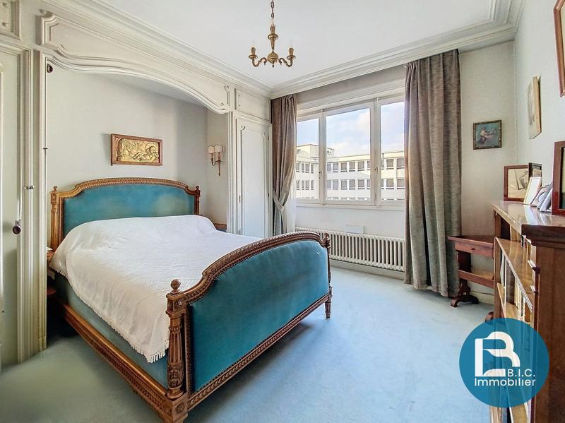 Appartement - 145 m² - 5 pièces