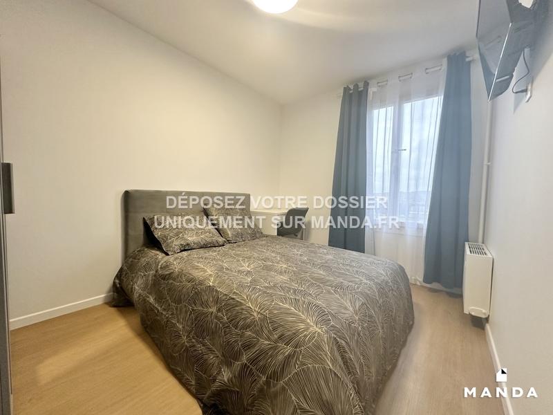 Chambre - 9 m² - 5 pièces