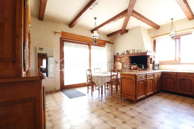 Propriété - 230 m² - 7 pièces