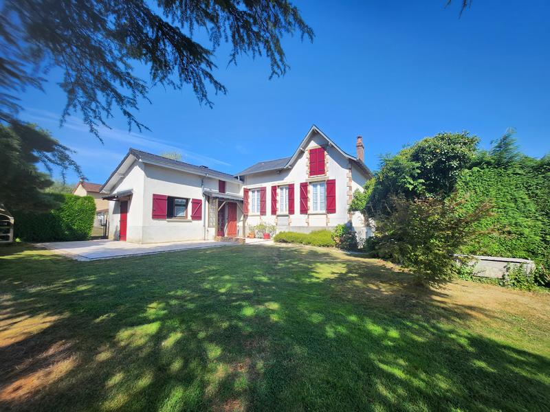 Maison - 98 m² - 4 pièces