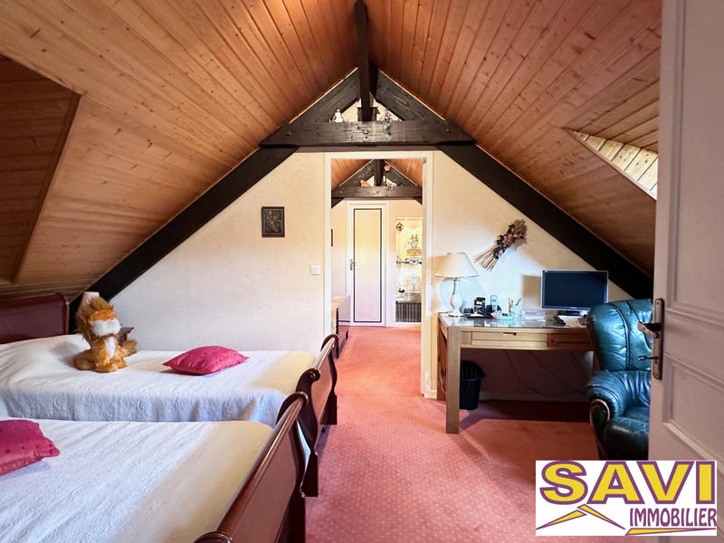 Maison traditionnelle - 132 m² - 7 pièces