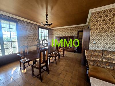 Maison - 126 m² - 8 pièces