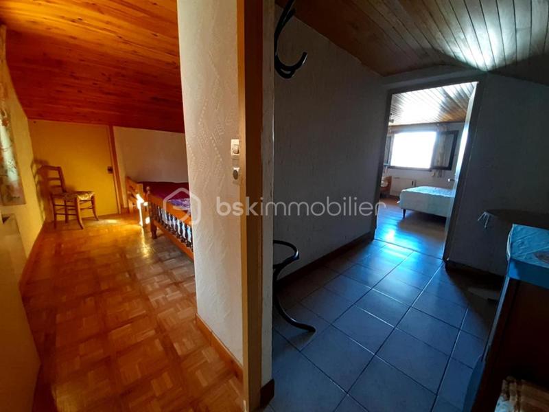 Maison - 96 m² - 5 pièces