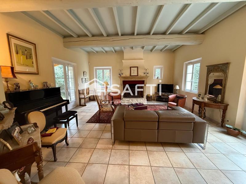 Maison - 140 m² - 5 pièces