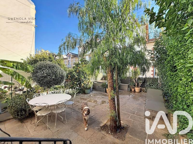 Maison - 166 m² - 6 pièces