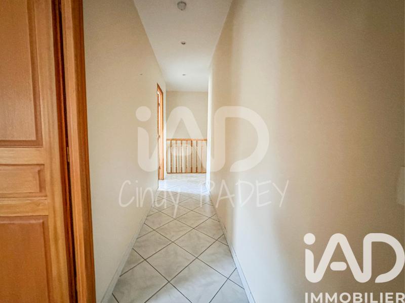 Maison - 105 m² - 4 pièces