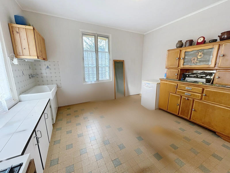 Maison - 178 m² - 10 pièces