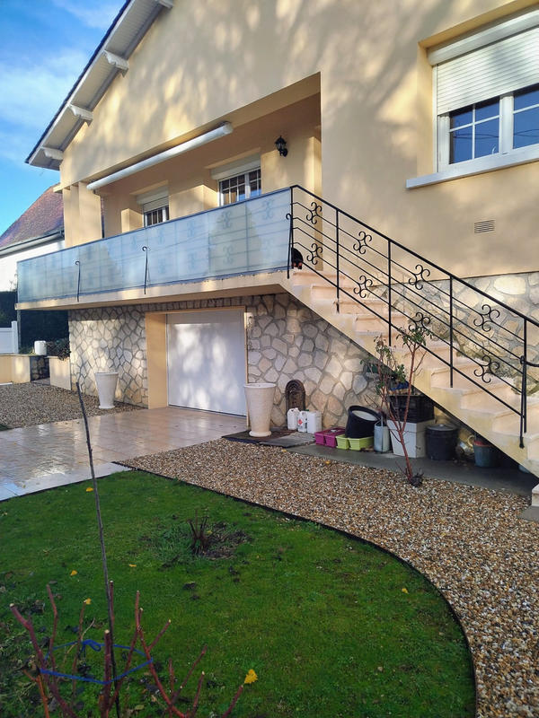 Maison traditionnelle - 133 m² - 6 pièces