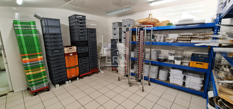 Local commercial - 344 m²