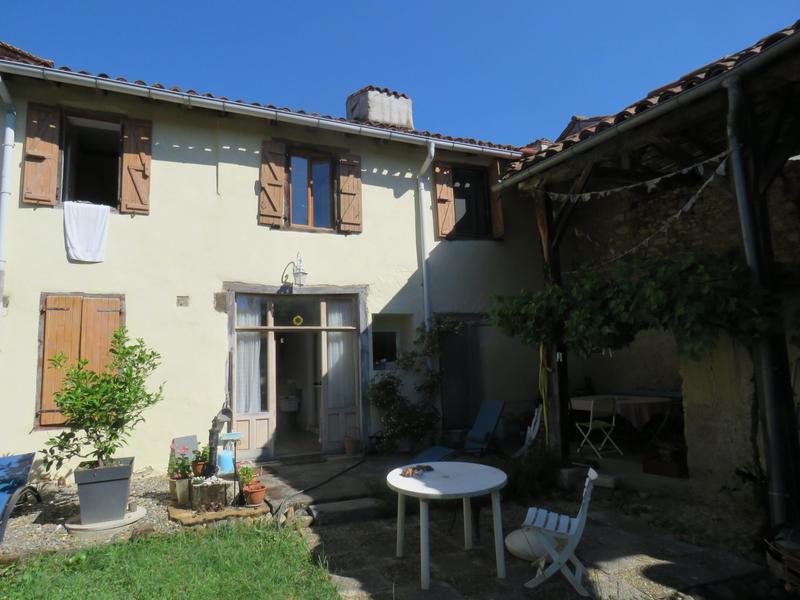 Maison ancienne - 145 m² - 7 pièces