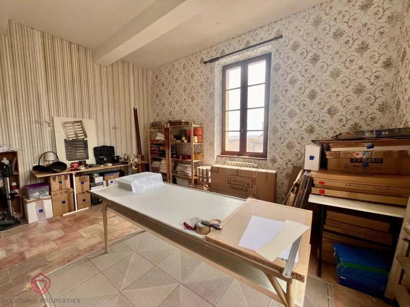 Maison de village - 237 m² - 9 pièces