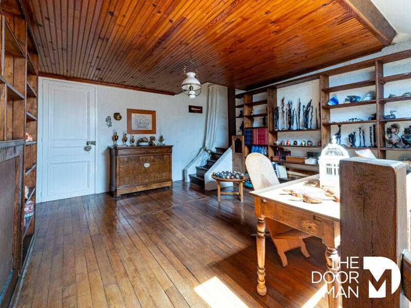 Maison - 183 m² - 6 pièces