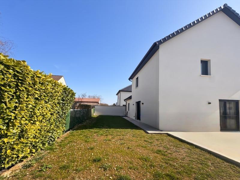 Maison - 137 m² - 5 pièces