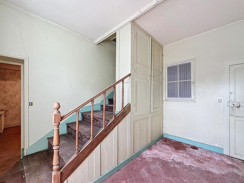 Maison - 232 m² - 10 pièces