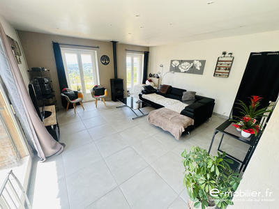 Maison - 190 m² - 8 pièces