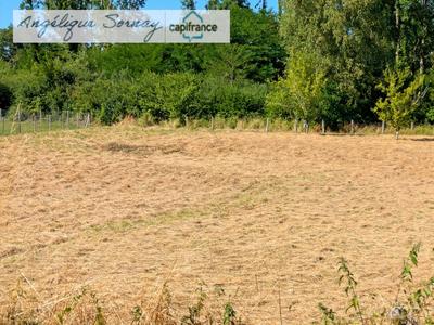 Terrain constructible - 2 221 m²