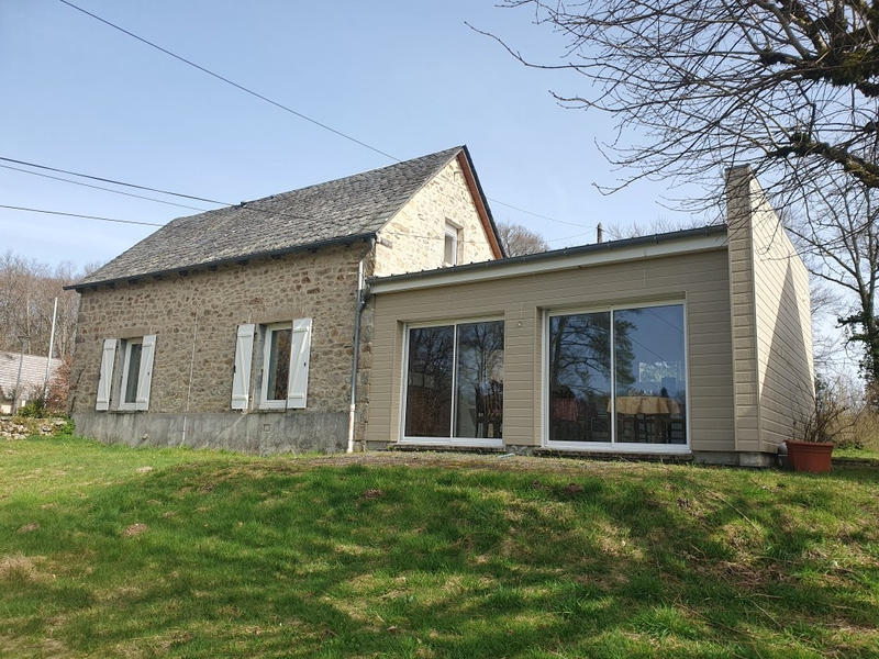 Maison de village - 90 m² - 5 pièces
